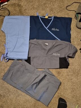 2 Davita Women's Scrub Set in Navy and Gray